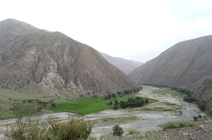 新疆和静县克尔古提峡谷路线3